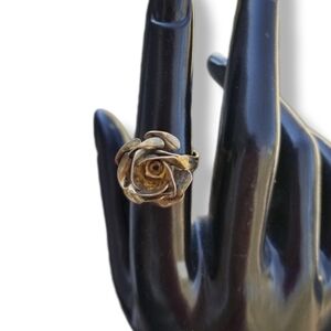 JANE POPOVICH DESIGNER STERLING SILVER ROSE DESIGN RING